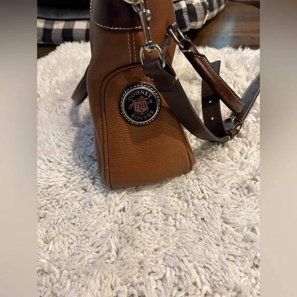 Dooney and Bourke, Brown Pebbled Leather with Brown Handles, Hand/Shoulder bag - Picture 6 of 8